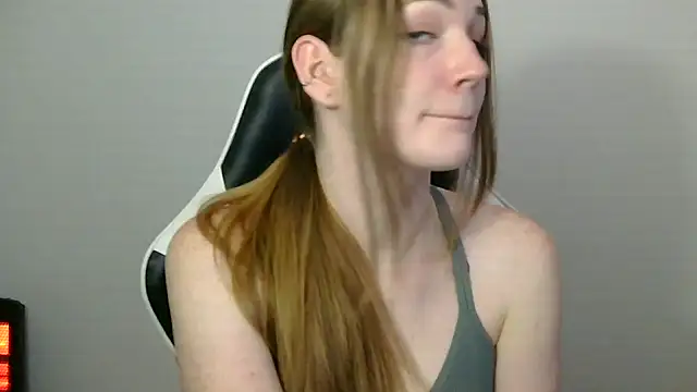 Snapshot of KLEOKILLS chatting on 09.24.25 KLEOKILLS online show from 09.24.25