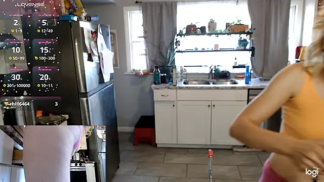 Snapshot of KSwonderland6 chatting on 10.27.25 KSwonderland6 online show from 10.27.25