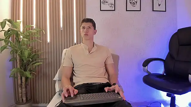 Snapshot of Dorianmistery2322_ chatting on 02.03.26 Dorianmistery2322 online show from 02.03.26