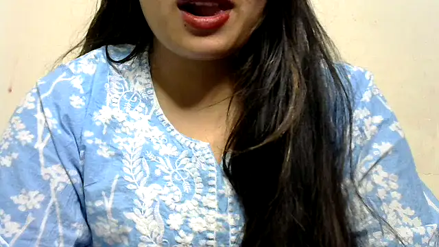 Snapshot of Come-on-over chatting on 02.02.25 Come-on-over online show from 02.02.25