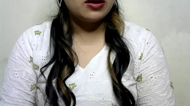 Snapshot of Come-on-over chatting on 02.07.25 Come-on-over online show from 02.07.25