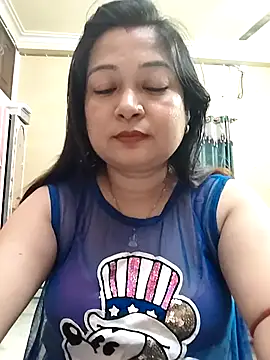 Snapshot of Royalgirl667 chatting on 12.02.24 Royalgirl667 online show from 12.02.24