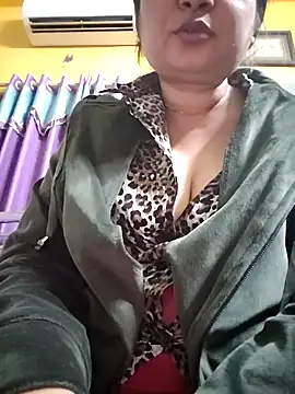 Snapshot of Royalgirl667 chatting on 12.09.24 Royalgirl667 online show from 12.09.24