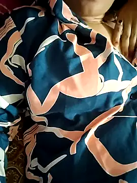 Snapshot of Royalgirl667 chatting on 12.10.24 Royalgirl667 online show from 12.10.24