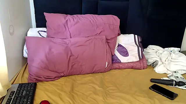 Busty-Londie online show from 10.26.25