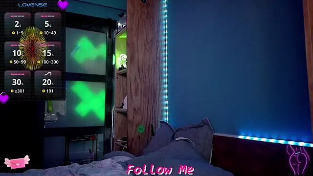 QueenYsuRey online show from 11.20.25