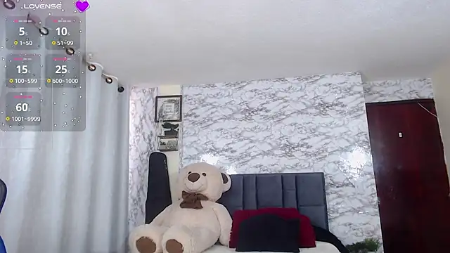Snapshot of anne_parker chatting on 01.12.25 anne parker online show from 01.12.25
