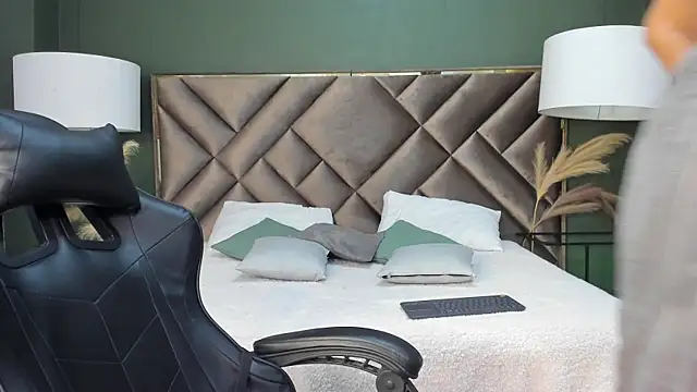 Snapshot of Tyler_Rodriguez chatting on 03.19.25 Tyler Rodriguez online show from 03.19.25