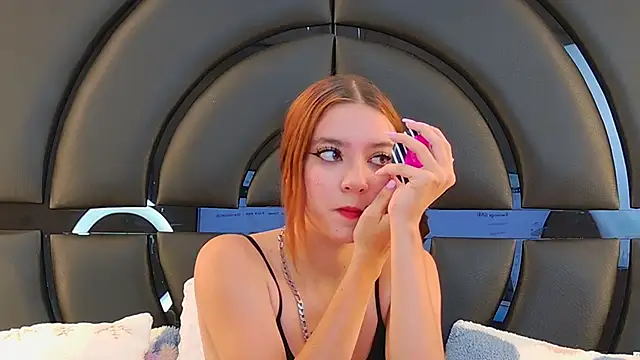 LiliFox18 online show from 03.09.25