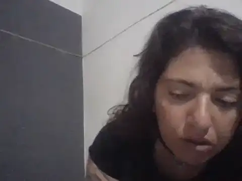 Snapshot of sweetbabyass chatting on 12.10.24 sweetbabyass online show from 12.10.24