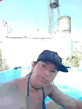 Snapshot of sweetbabyass chatting on 03.05.25 sweetbabyass online show from 03.05.25