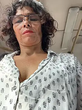 MireyaTorresGu online show from 04.13.26