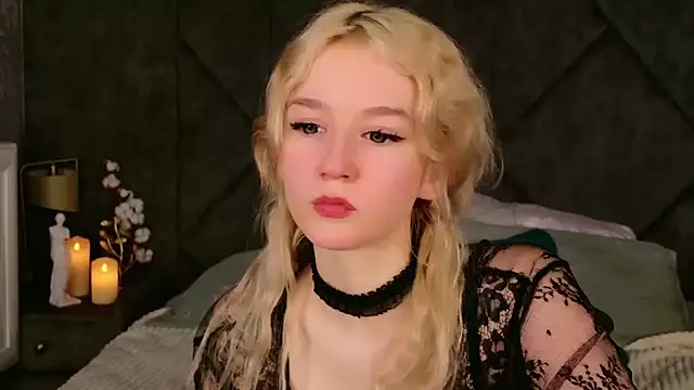 NaomiLoys online show from 02.23.25