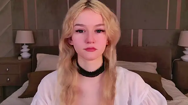 NaomiLoys online show from 03.08.25