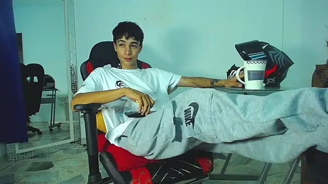 Zacktk7 online show from 01.14.25