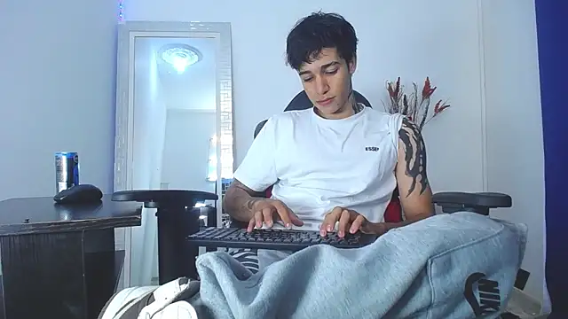 Zacktk7 online show from 02.04.25