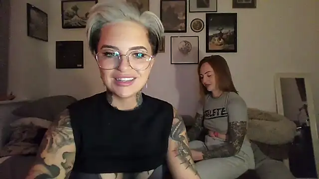 Snapshot of Alexandersonxo chatting on 10.27.25 Alexandersonxo online show from 10.27.25