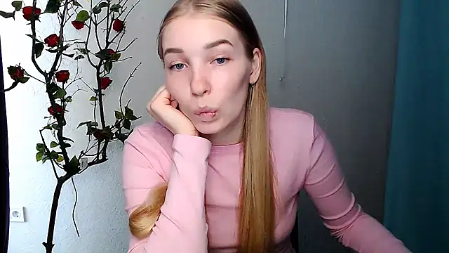 Queen ofLove online show from 04.02.26