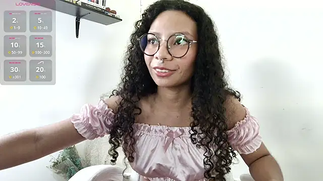 Snapshot of Elektra_williams chatting on 12.22.24 Elektra williams online show from 12.22.24