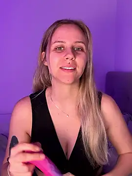 lunawolf21 online show from 02.27.26