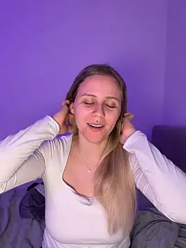 lunawolf21 online show from 03.03.26