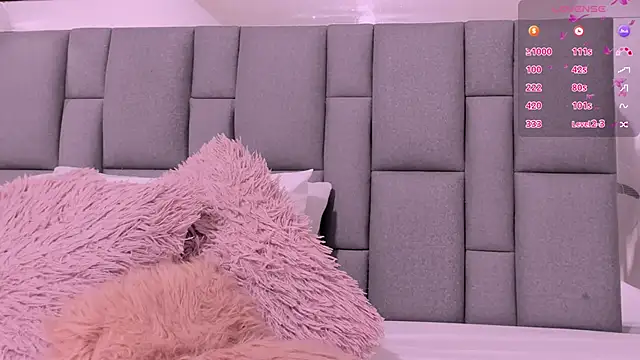 vivianne scott online show from 10.11.25