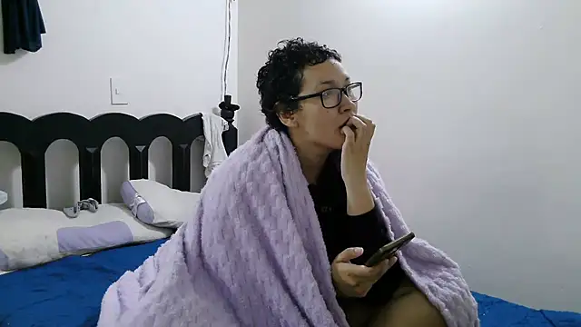 luxandracon23 online show from 03.24.26