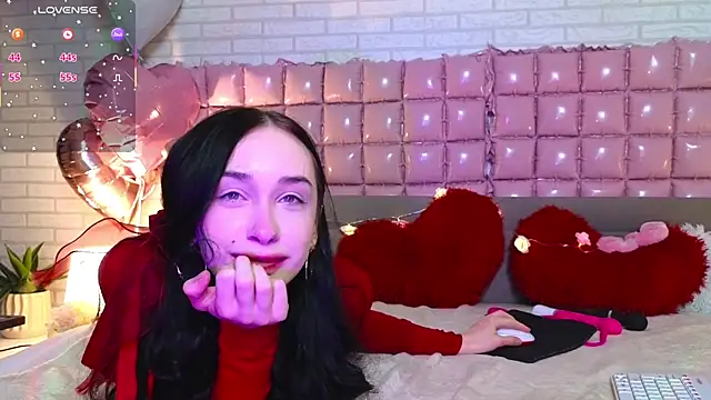 AlicePlayss online show from 02.12.25