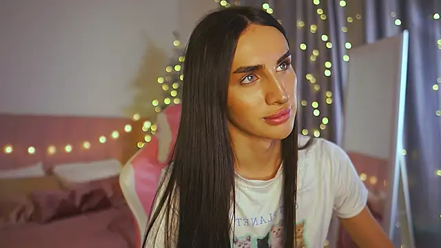 Kim Oberlin  online show from 12.24.24