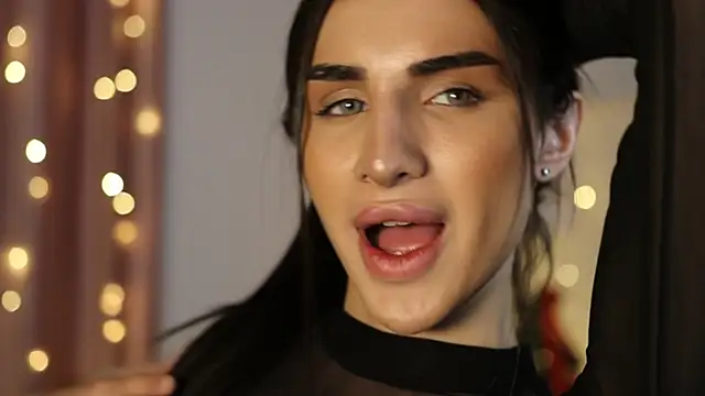 Kim Oberlin  online show from 12.28.24