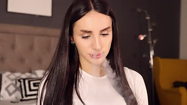 Kim Oberlin  online show from 09.24.25