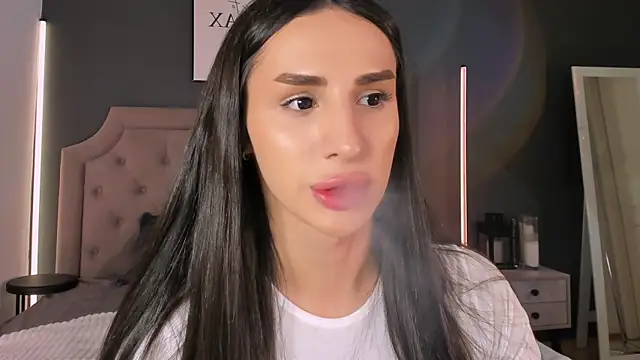 Kim Oberlin  online show from 11.10.25