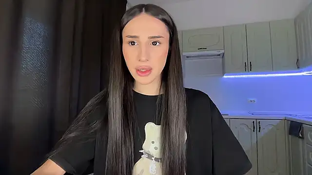 Kim Oberlin  online show from 03.20.26