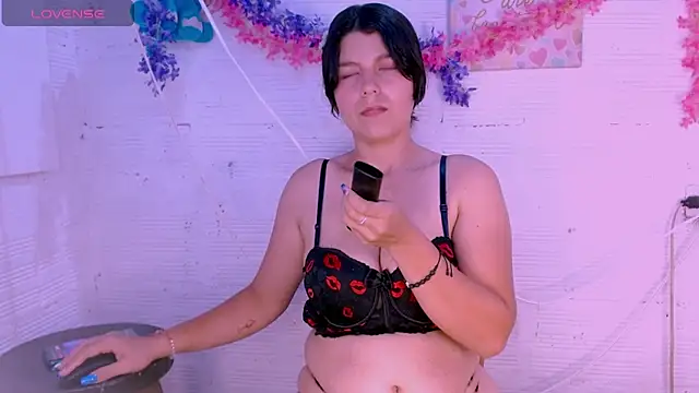 Snapshot of Im_Antonellasex chatting on 10.02.25 Im Antonellasex online show from 10.02.25