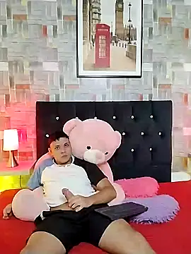 couple lovelyds online show from 02.01.25