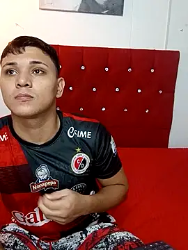 couple lovelyds online show from 02.05.25