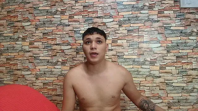 couple lovelyds online show from 11.08.25