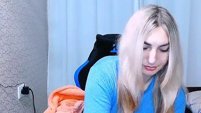 Snapshot of JaneLaJewel chatting on 11.05.25 JaneLaJewel online show from 11.05.25