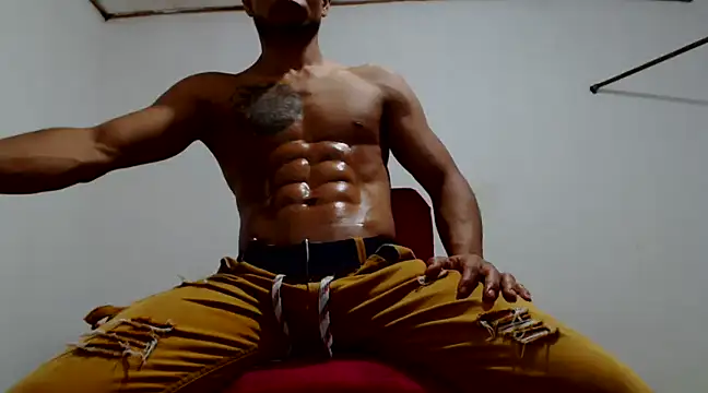 Snapshot of fernandez_latinblackk chatting on 12.03.24 fernandez latinblackk online show from 12.03.24