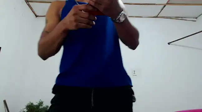 Snapshot of fernandez_latinblackk chatting on 12.10.24 fernandez latinblackk online show from 12.10.24