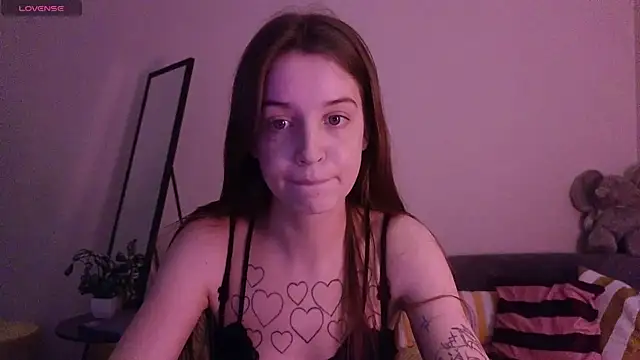 Sweet Evva online show from 06.04.26