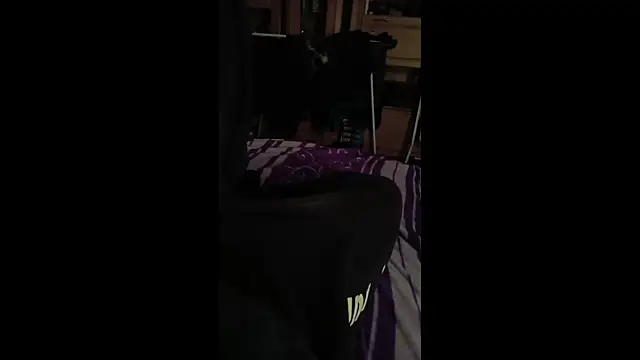 Snapshot of ich411983 chatting on 11.09.25 ich411983 online show from 11.09.25