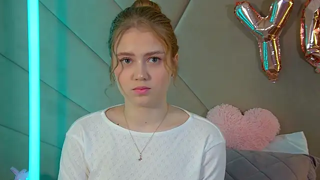 SelinSwarovski online show from 02.28.26