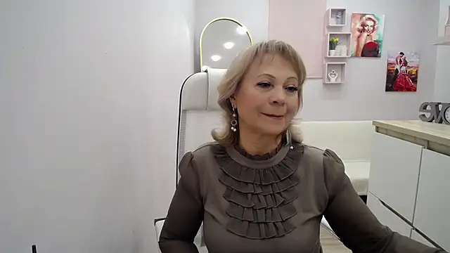 Milla Cutie18 online show from 02.17.26