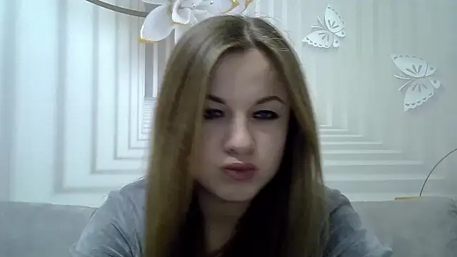 Snapshot of TinaFun4u chatting on 01.07.25 TinaFun4u online show from 01.07.25