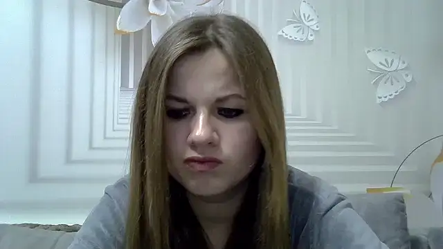 Snapshot of TinaFun4u chatting on 01.31.25 TinaFun4u online show from 01.31.25