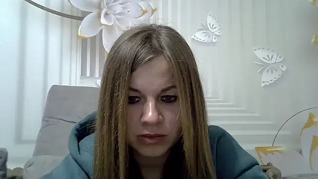 Snapshot of TinaFun4u chatting on 02.15.25 TinaFun4u online show from 02.15.25
