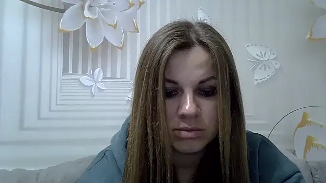Snapshot of TinaFun4u chatting on 03.18.25 TinaFun4u online show from 03.18.25