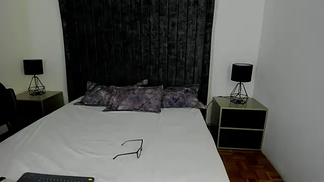 NataGarcia online show from 04.14.26