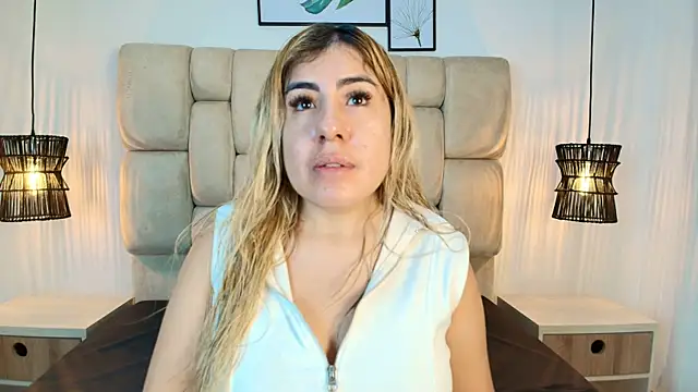 AdharaSmithh online show from 07.06.26